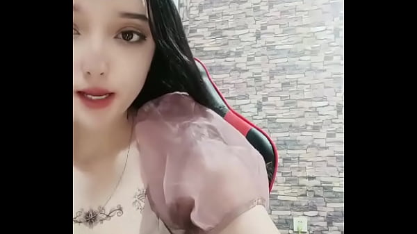 國產國語*新疆漂亮妹子！黃播界迪麗熱巴！應觀眾要求小秀一波