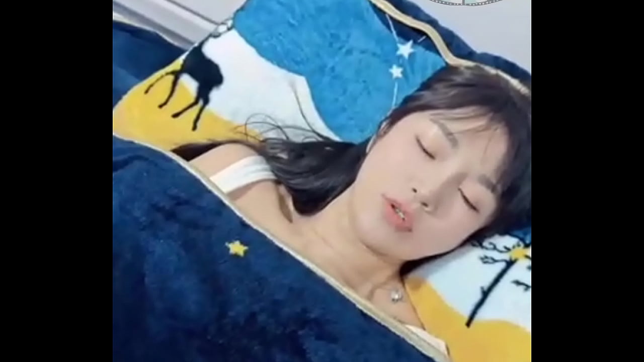 國產國語*照顧生病在家的嫂子,忍不住誘惑內射嫂子