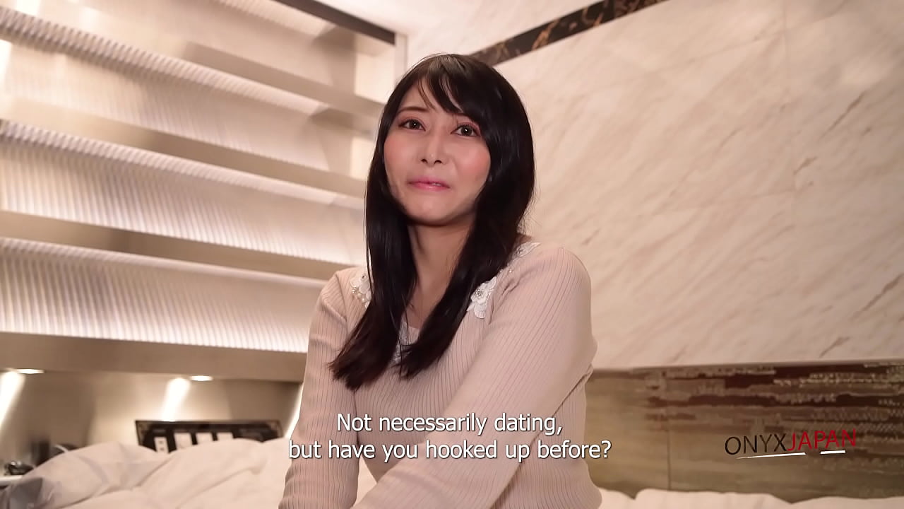 日本無碼*好奇的日本美女第一次與黑人雞巴和體內射精