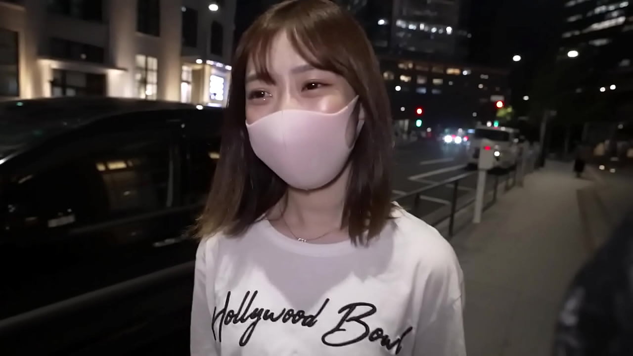 日本無碼*巨乳美容部美女工作人員